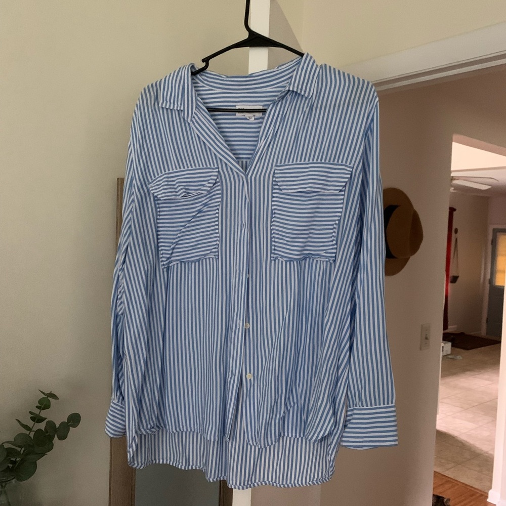 Gap boyfriend fit button up